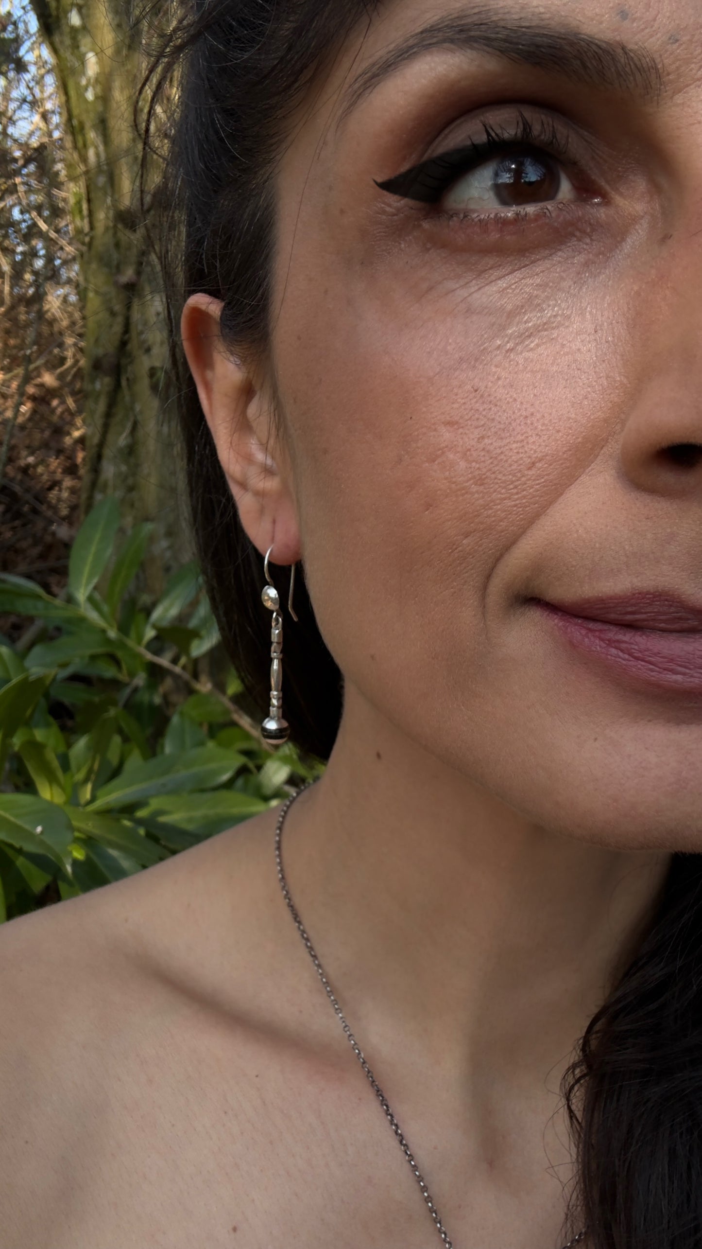 Boucles d'oreilles artisanales en argent et ébène du Niger