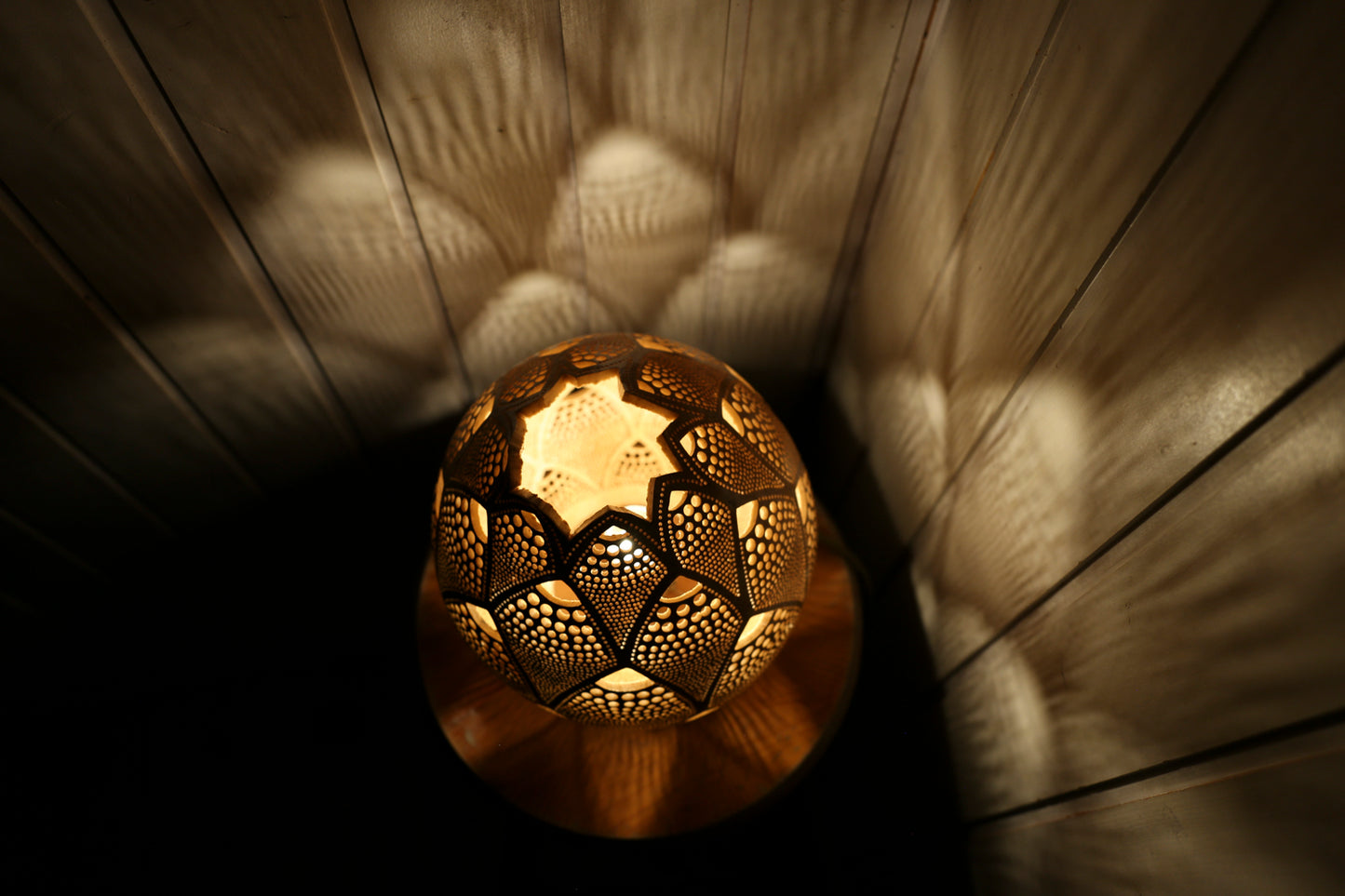 Nature's Glow Gourd Lamp
