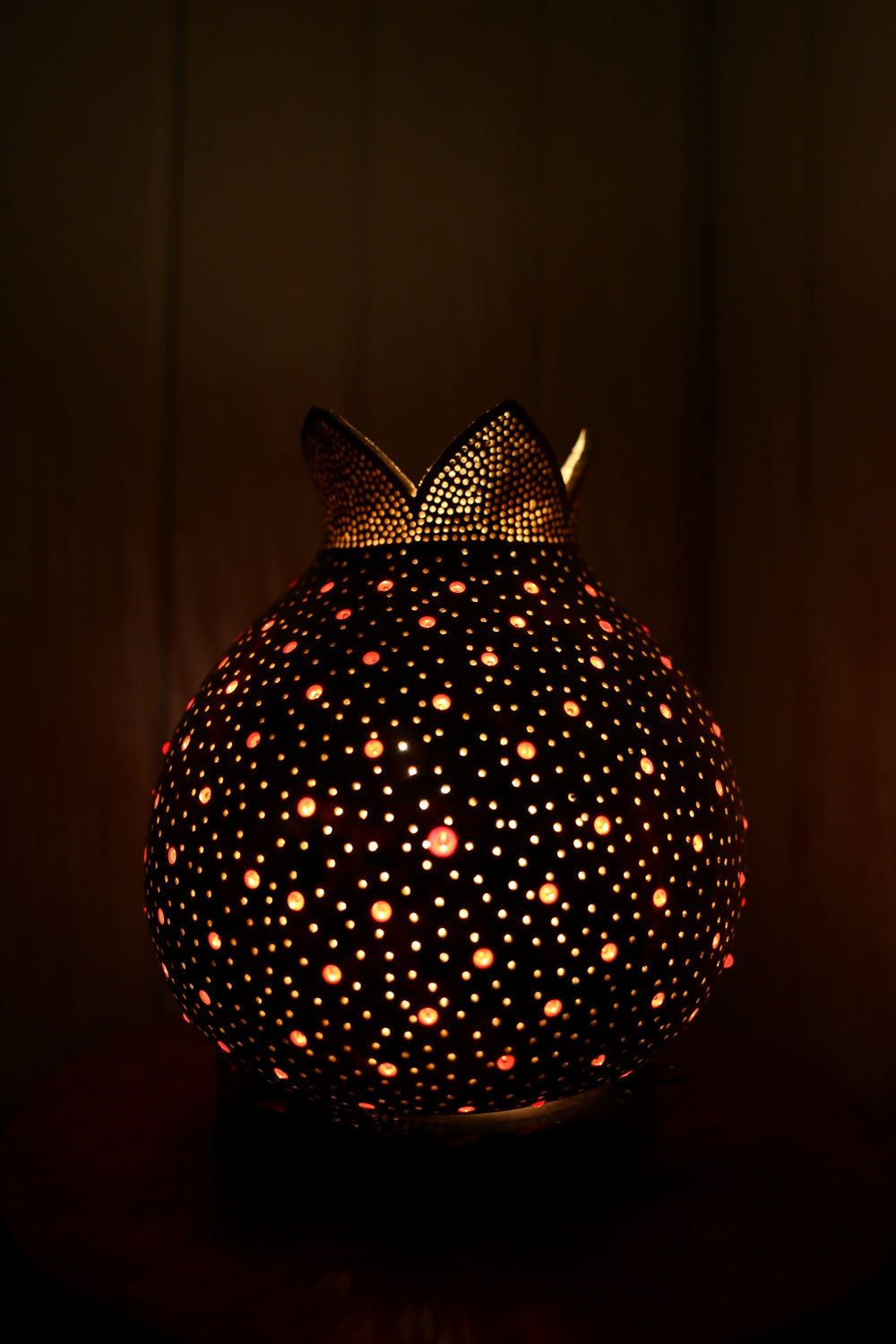 Elegant Aura Gourd Lamp