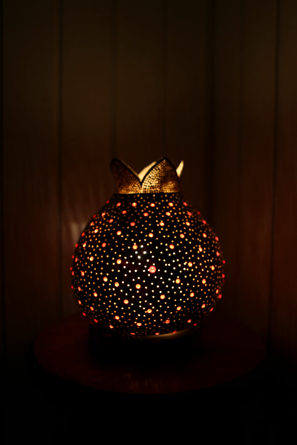 Elegant Aura Gourd Lamp