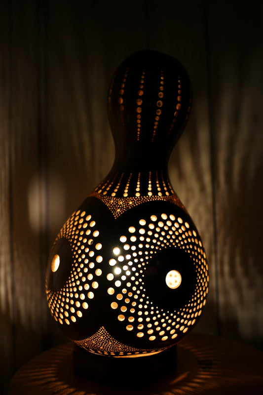Radiant Harmony Gourd Lamp