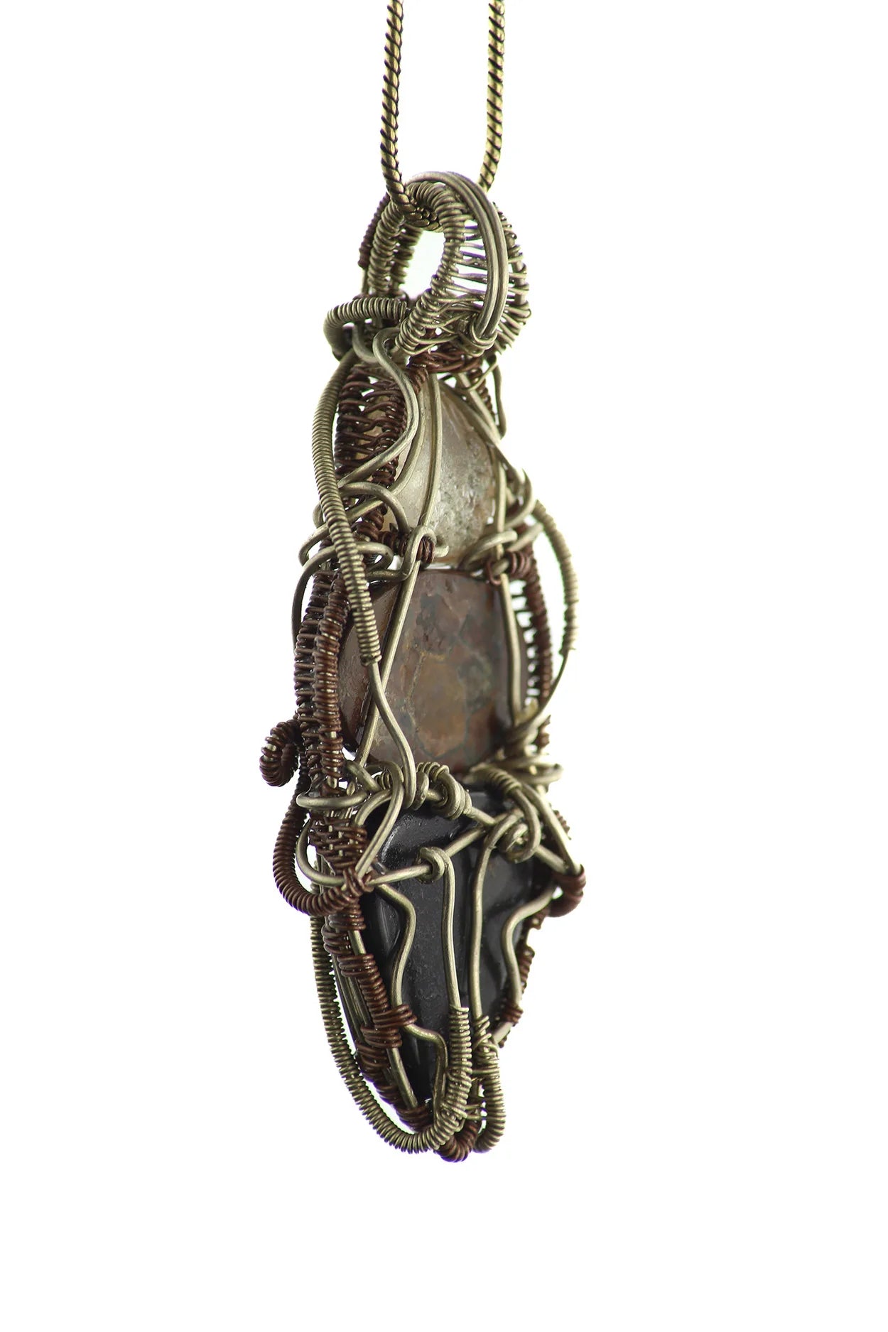 crystal jewellery, doti sutra, gemstone pendant,moonstone, uniqu jewellery