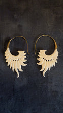 Load image into Gallery viewer, Bone,Brass • Earrings • Bali