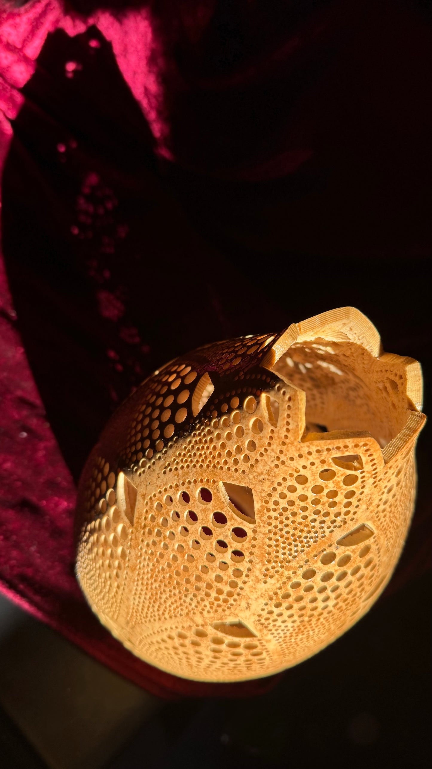 Radiant Elegance Gourd Lamp