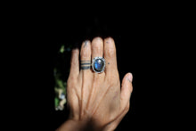 Chargez l&#39;image dans la visionneuse de la galerie, Labradorite Stone Ring