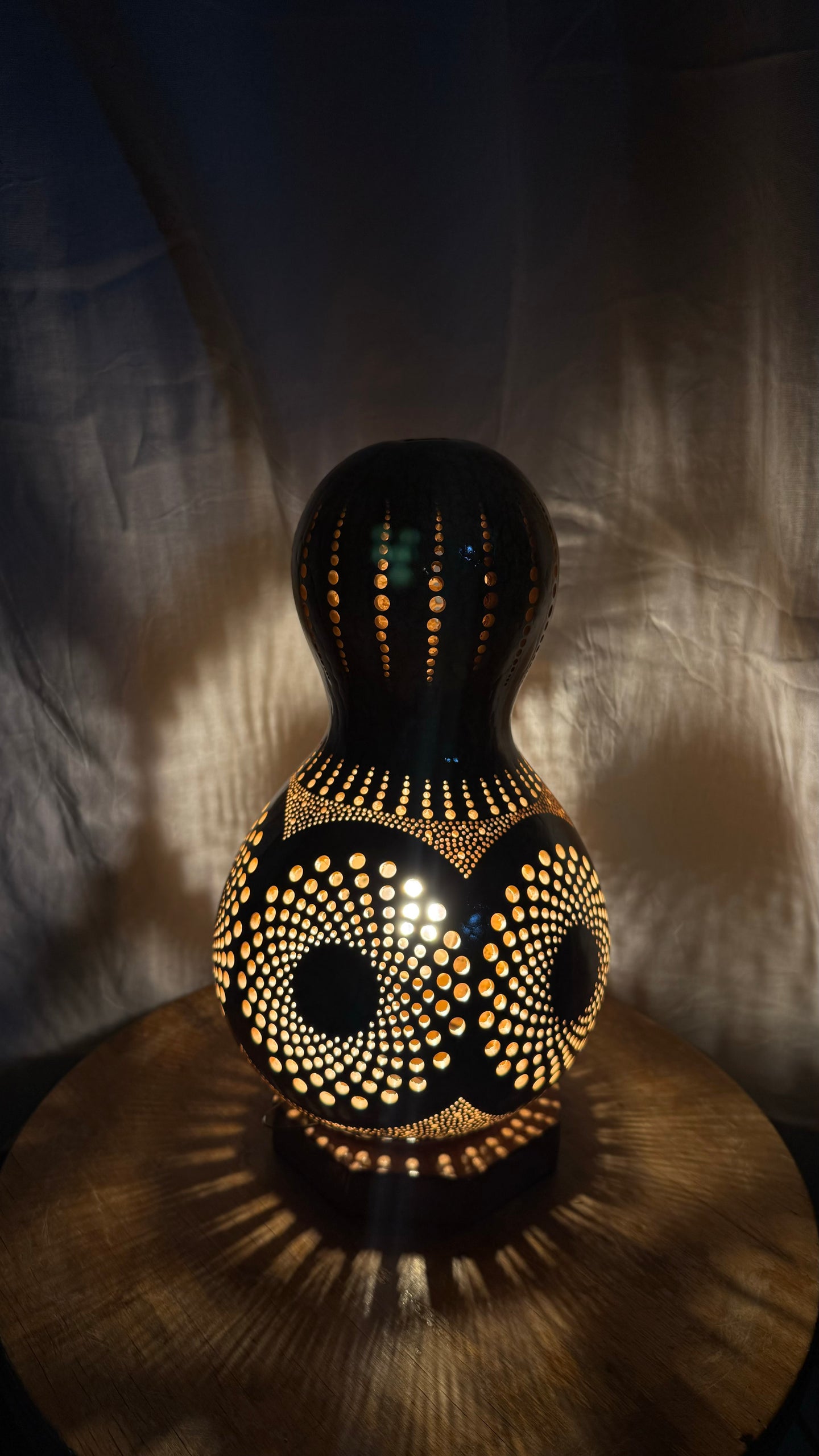 Radiant Harmony Gourd Lamp