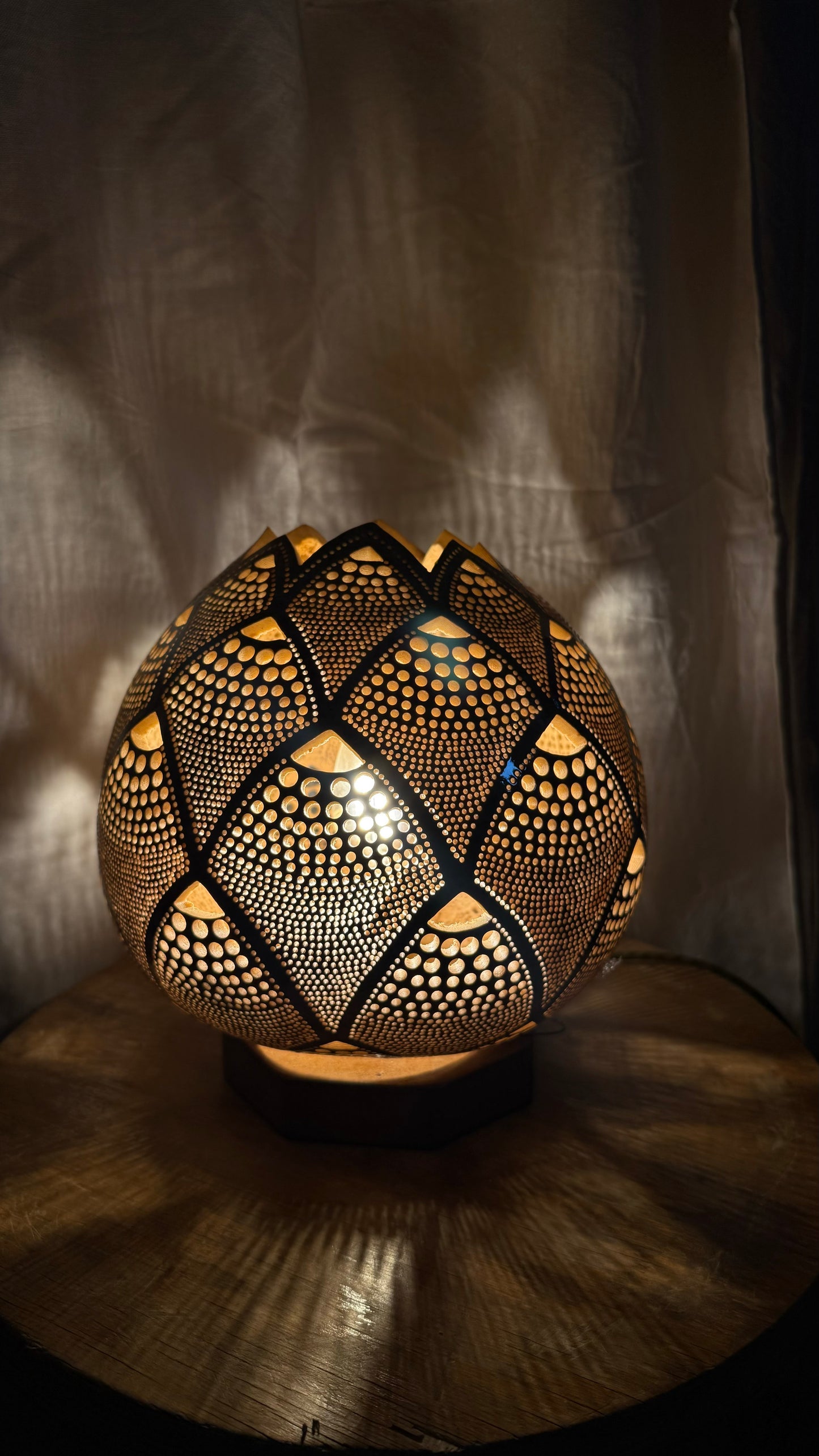 Nature's Glow Gourd Lamp