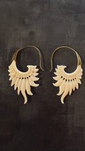 Load image into Gallery viewer, Bone,Brass • Earrings • Bali