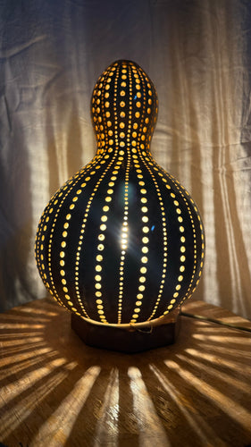 Tranquil Glow Gourd Lamp