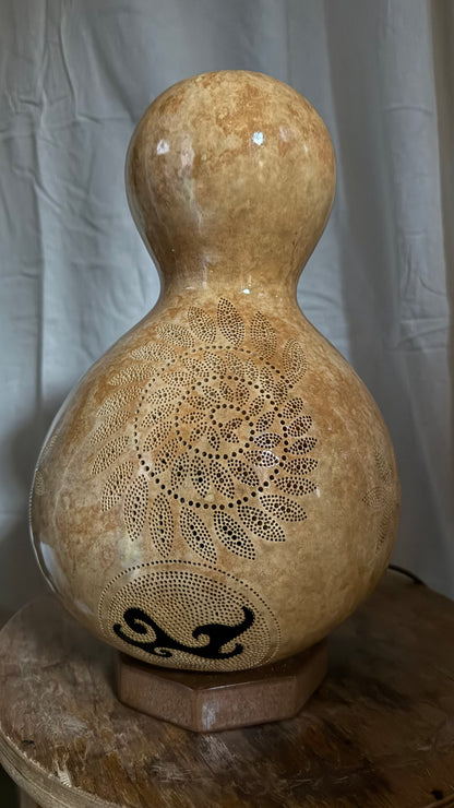 Enchanting Tree & Flowers Gourd Lamp