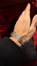 Chargez l&#39;image dans la visionneuse de la galerie, Silver • Bracelet • Nepal