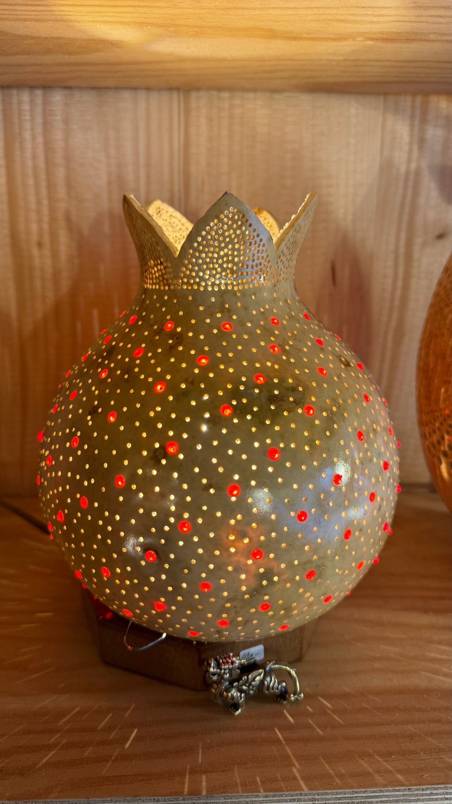Elegant Aura Gourd Lamp