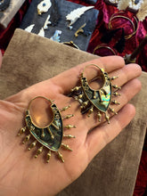 Load image into Gallery viewer, Shell • Brass • Earrings • Bali