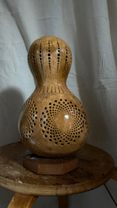 Radiant Harmony Gourd Lamp