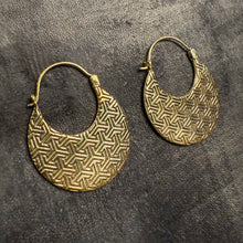 Load image into Gallery viewer, Brass • Earrings • Bali