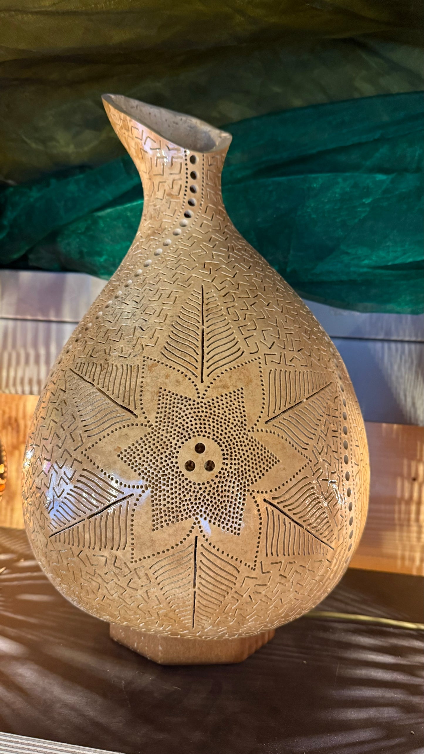 Serene Light Gourd Lamp