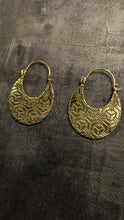 Chargez l&#39;image dans la visionneuse de la galerie, Brass • Earrings • Bali