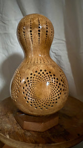 Radiant Harmony Gourd Lamp