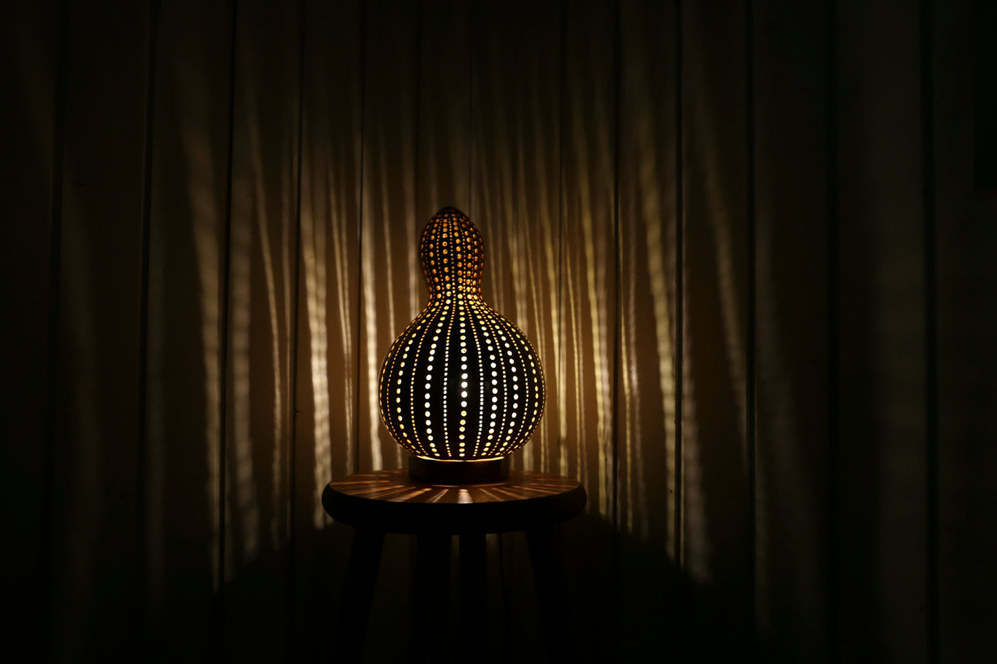 Tranquil Glow Gourd Lamp