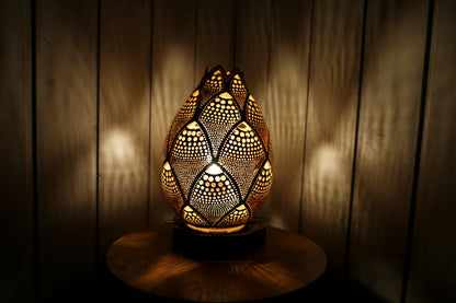 Radiant Elegance Gourd Lamp