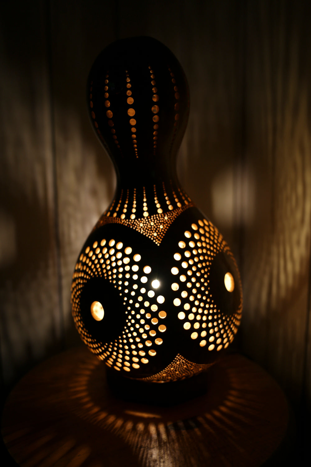 Radiant Harmony Gourd Lamp