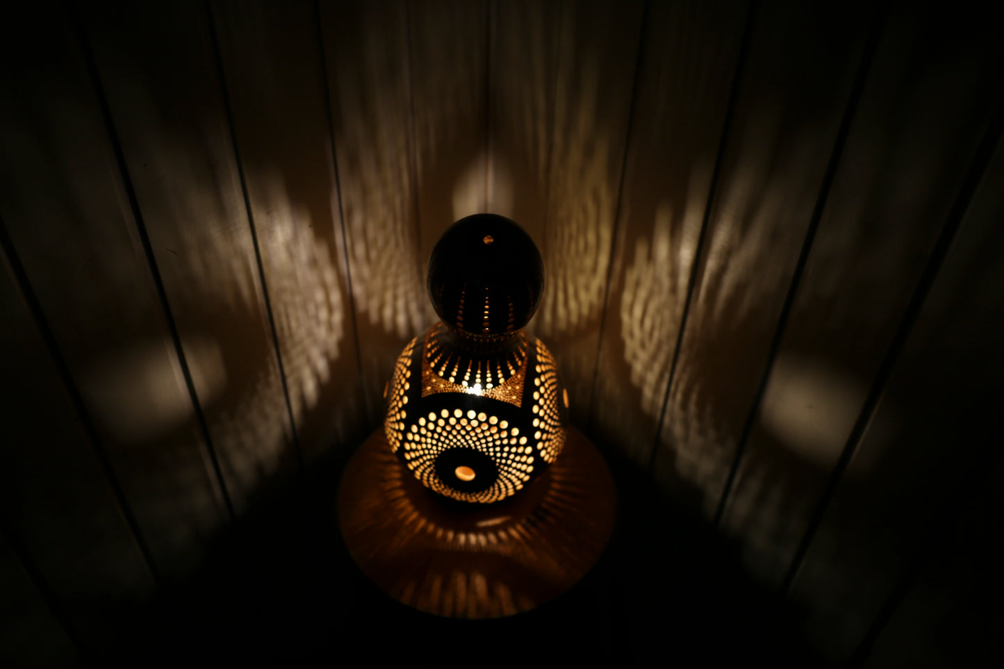 Radiant Harmony Gourd Lamp