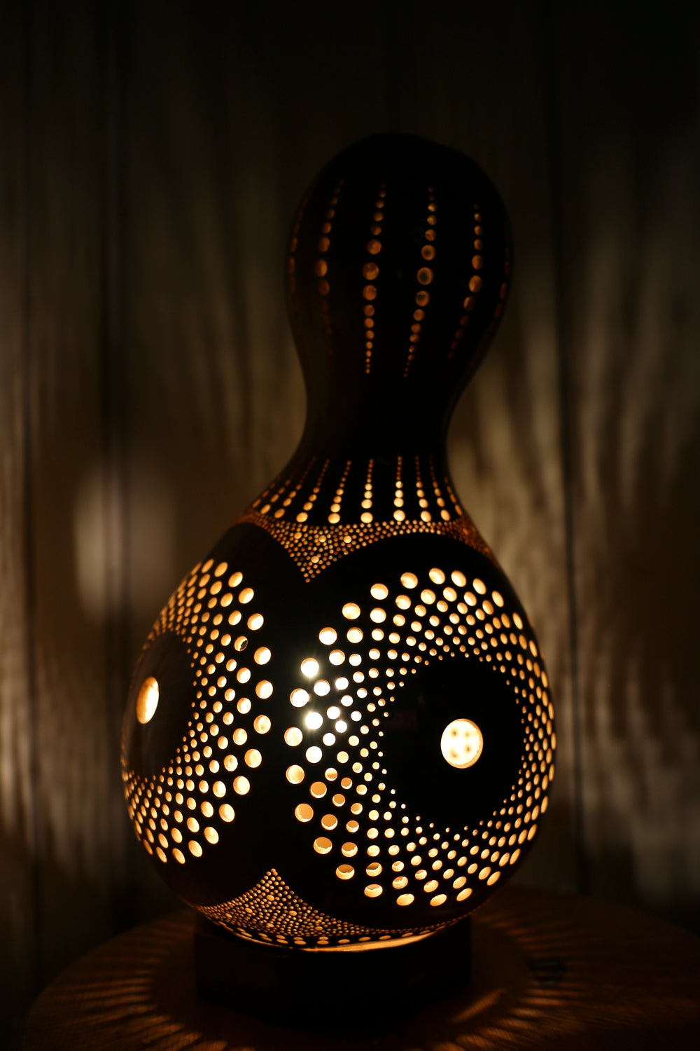 Radiant Harmony Gourd Lamp