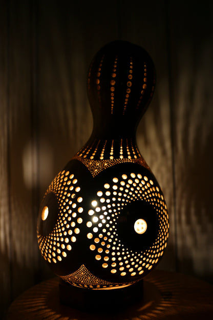 Radiant Harmony Gourd Lamp