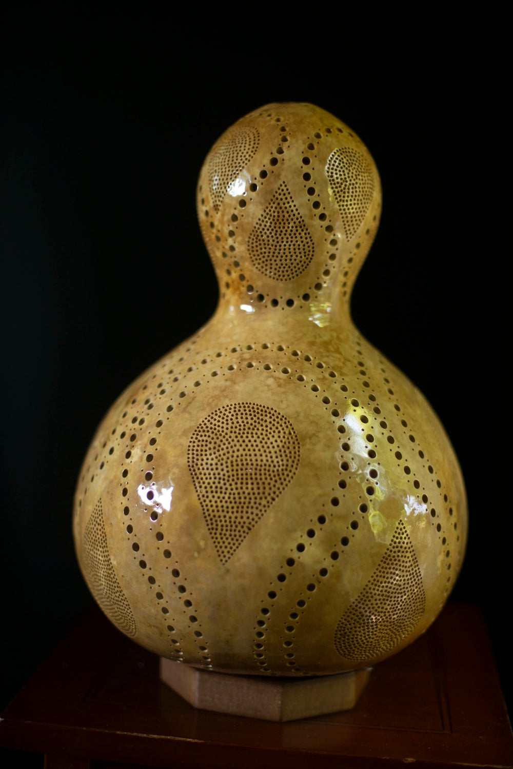  Collection, Calabash lamps, Unique, Carvings, Sizes, Serene ambiance, Soft glow, Decorative lighting, Elegance, Patterns, doti sutra, big lamp, boho light decor