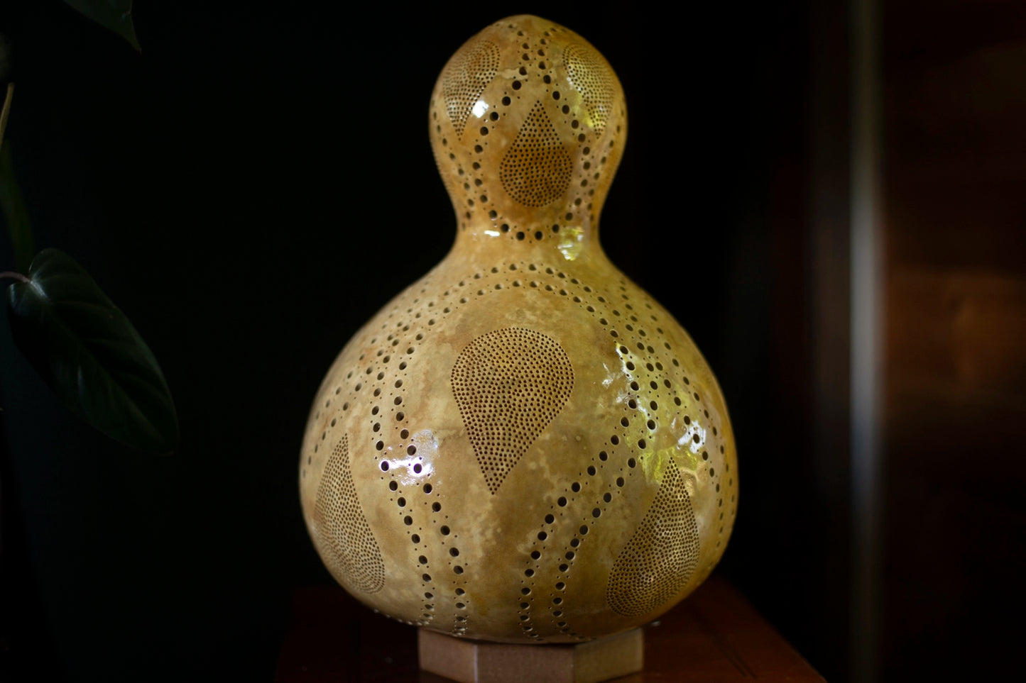  Collection, Calabash lamps, Unique, Carvings, Sizes, Serene ambiance, Soft glow, Decorative lighting, Elegance, Patterns, doti sutra, big lamp, boho light decor