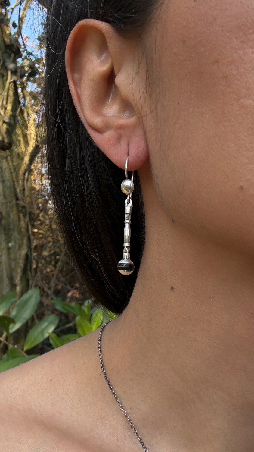 Boucles d'oreilles artisanales en argent et ébène du Niger