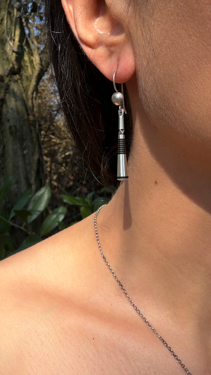 Boucles d'oreilles artisanales en argent et ébène du Niger