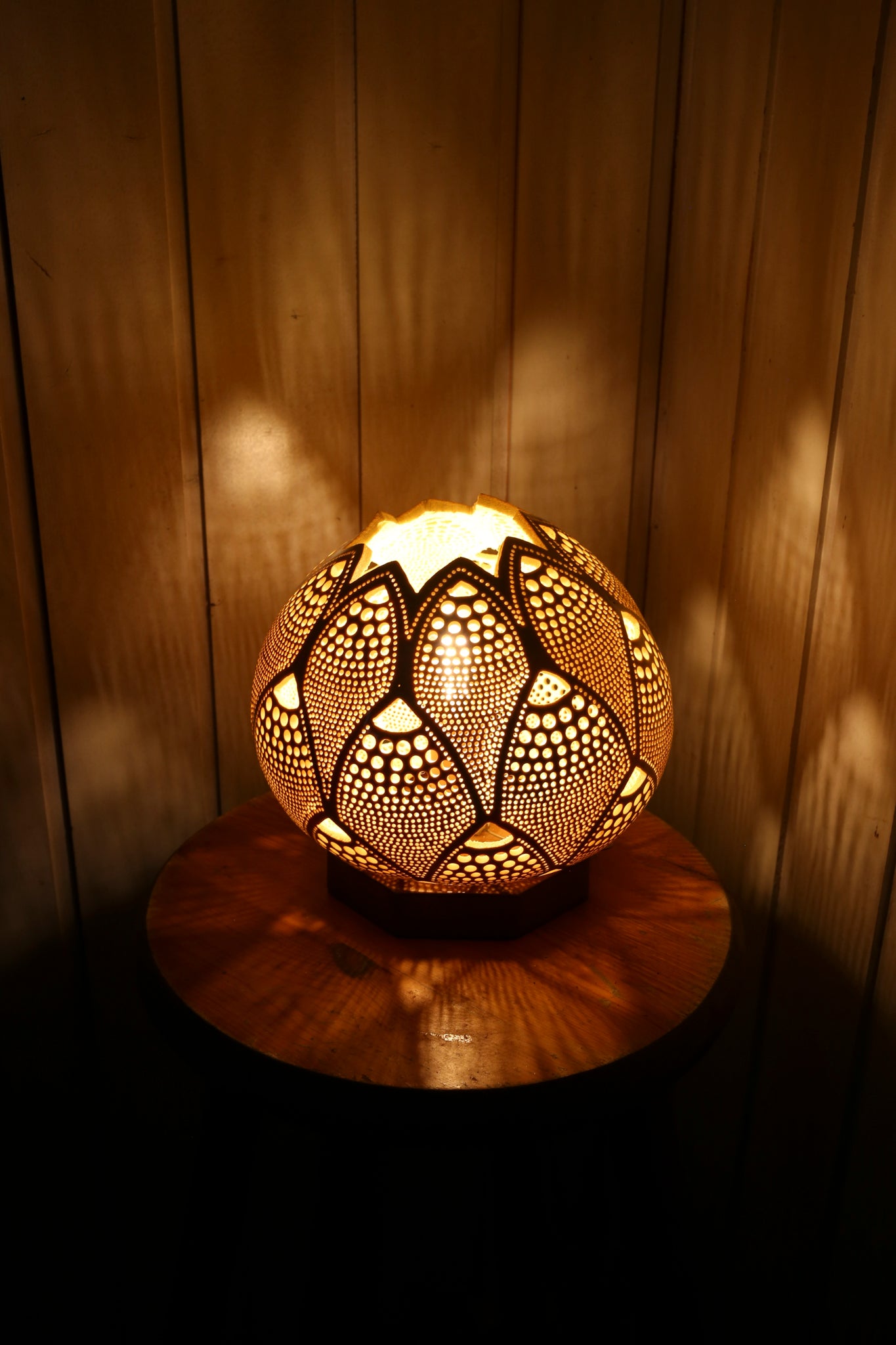 Gourd Lamp Waves