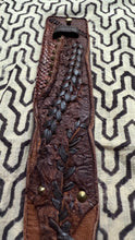 Chargez l&#39;image dans la visionneuse de la galerie, Handmade Balinese Leather Bracelet: Unique Artisan Craft