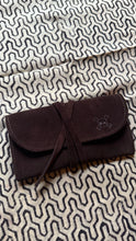 Load image into Gallery viewer, Leather tobacco pouch, premium tobacco pouch, durable leather pouch, stylish tobacco storage, elegant leather accessory, handcrafted tobacco holder, quality leather pouch.