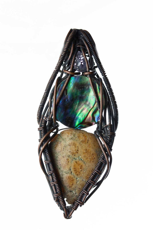 Wire-wrapped mystic jewellry from India combines the power of healing stones with natural metal elements. Handmade, unique, tree agate gemstone pendant. 