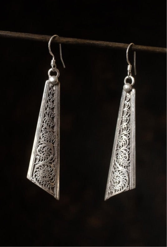 silver earrings newari handmade newari handcrafted earrings 