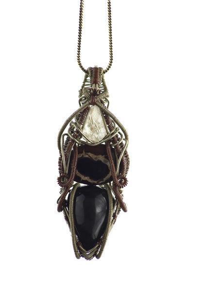 crystal jewellery, doti sutra, gemstone pendant,moonstone, uniqu jewellery