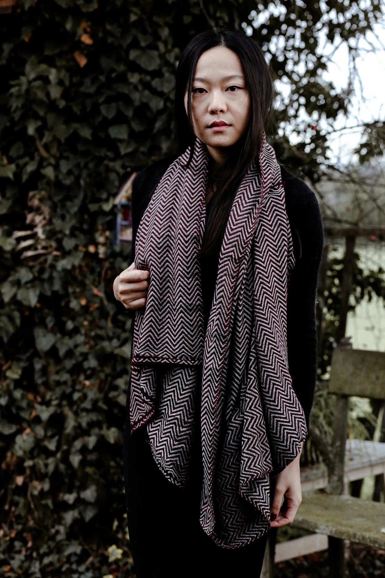 wool shawl, warm shawl, handmade shawl, doti sutra, shawl switzerland