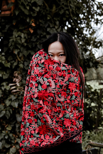 Soft shawl, wool shawl, doti sutra, shawl switzerland