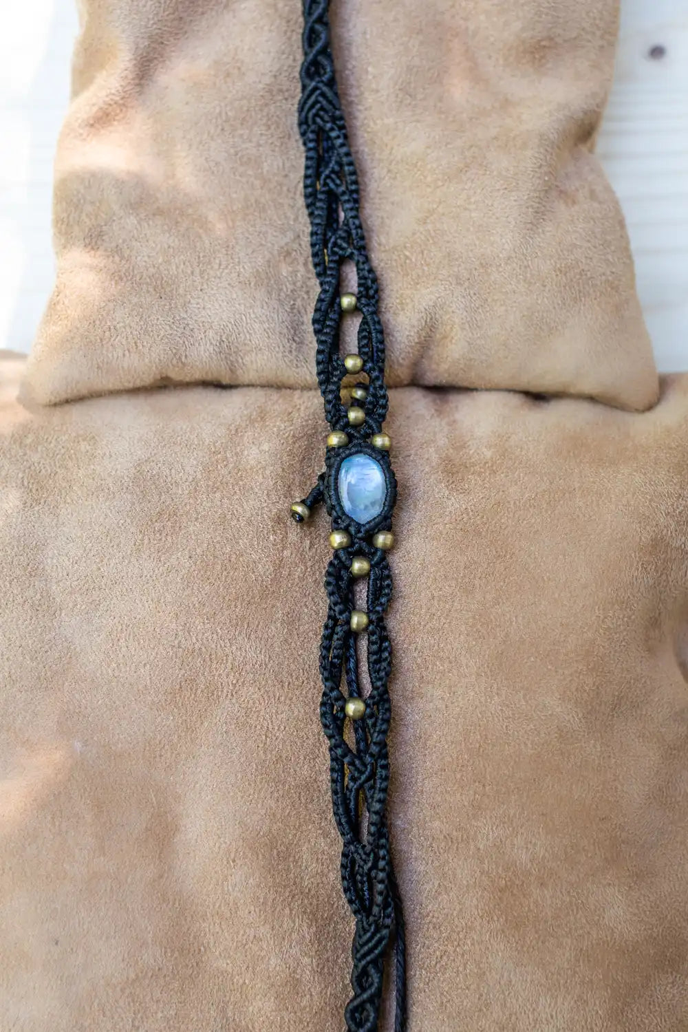 Choker moonstone necklace