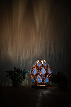 Load image into Gallery viewer, calabash lamp lampshade tablelamp handmade gifts