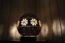 Load image into Gallery viewer, doti sutra, lamps, decorative lamps, calabash, switzerland, bohem deco, light deco
