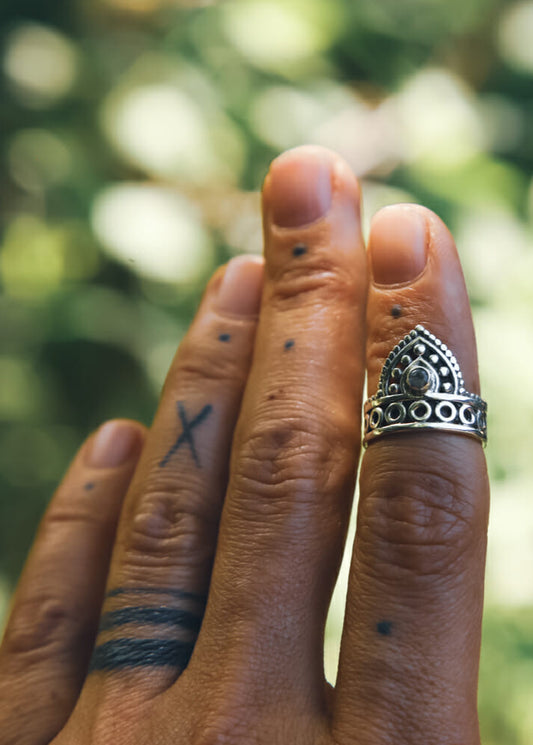 Ornament Ring II - dotisutra