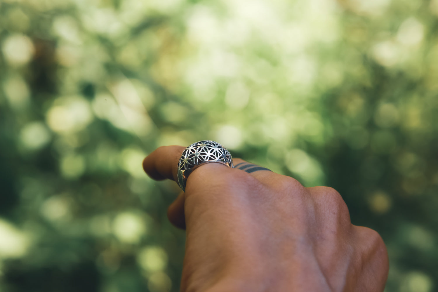 Flower of life ring, handmade, silver from India. 