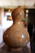 Load image into Gallery viewer, Gourd lamp Suisse table shades