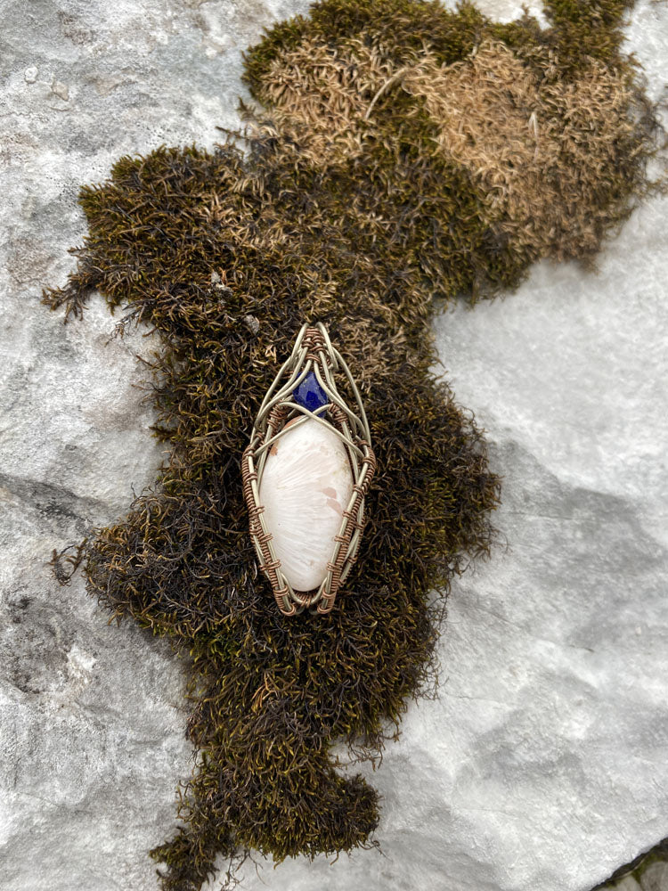 Handmade, wire wrap jewellery, unique pendant with Kyanite - Scolecite gemstone. Great gift for gemstone lovers 