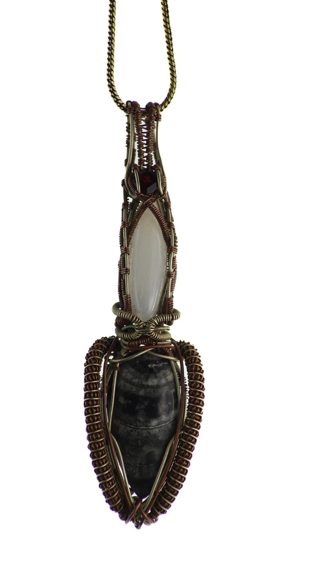 crystal jewellery, doti sutra, gemstone pendant,moonstone, uniqu jewellery