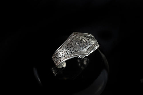 Newari Bracelet silver handmade suisse