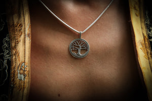Tree of life pendant - dotisutra